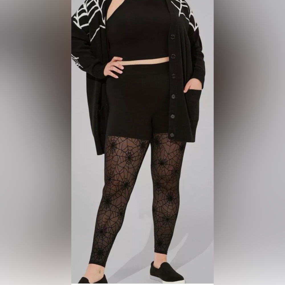 🟣3/$30 Spiderweb black Leggings from Torrid